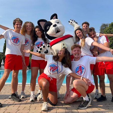 Campeggio Europa Silvella ซานเฟลีเช เดล เบนาโก ภายนอก รูปภาพ The 2019 animation team